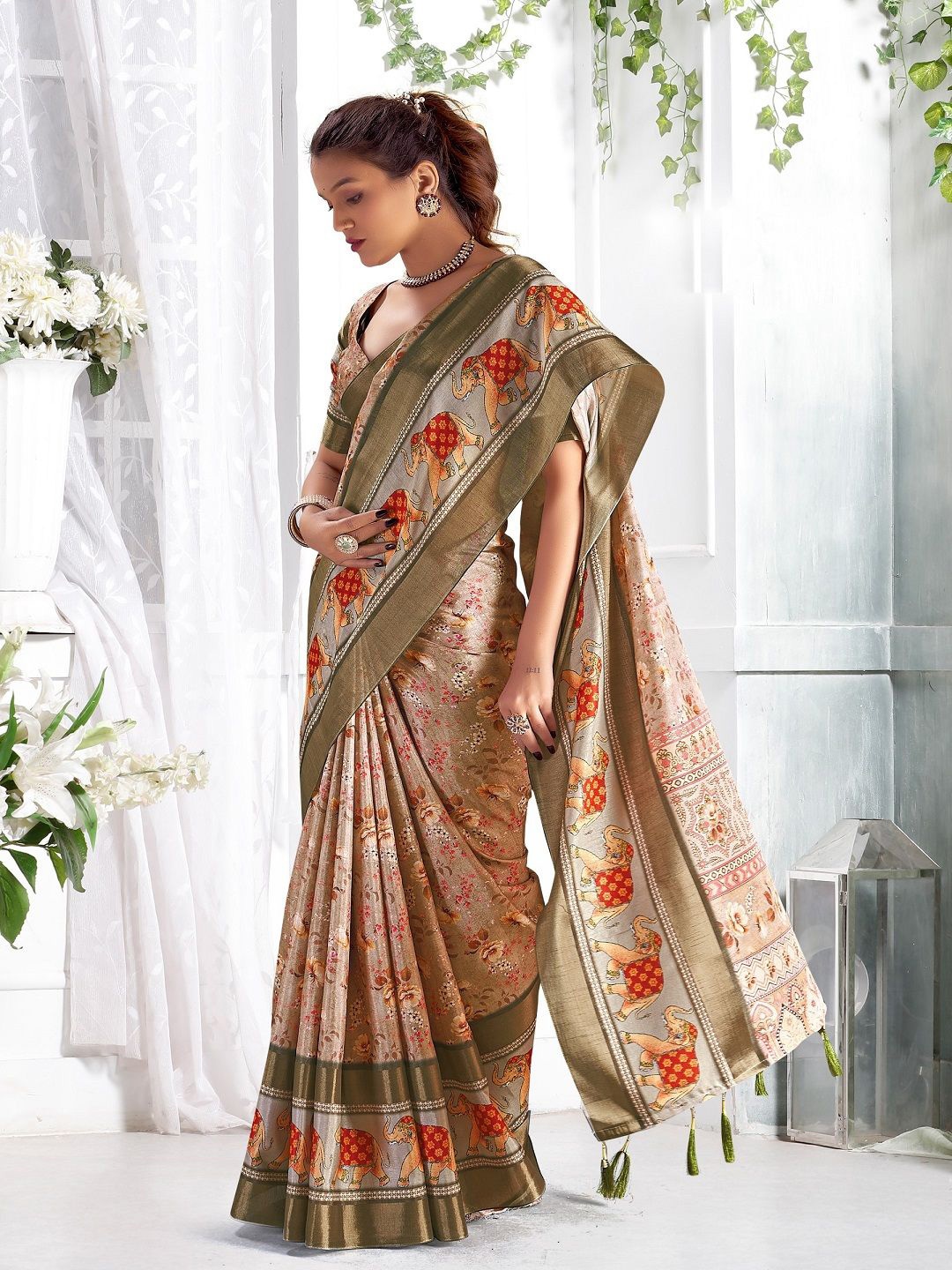 

Stylum Floral Zari Tussar Saree, Beige