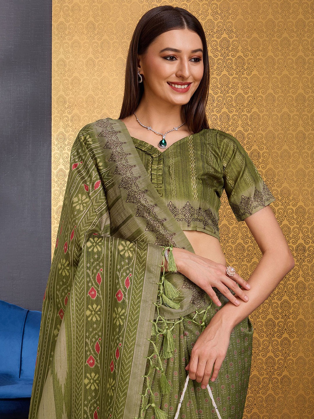 

DOI MOI Ethnic Motifs Tussar Saree, Green