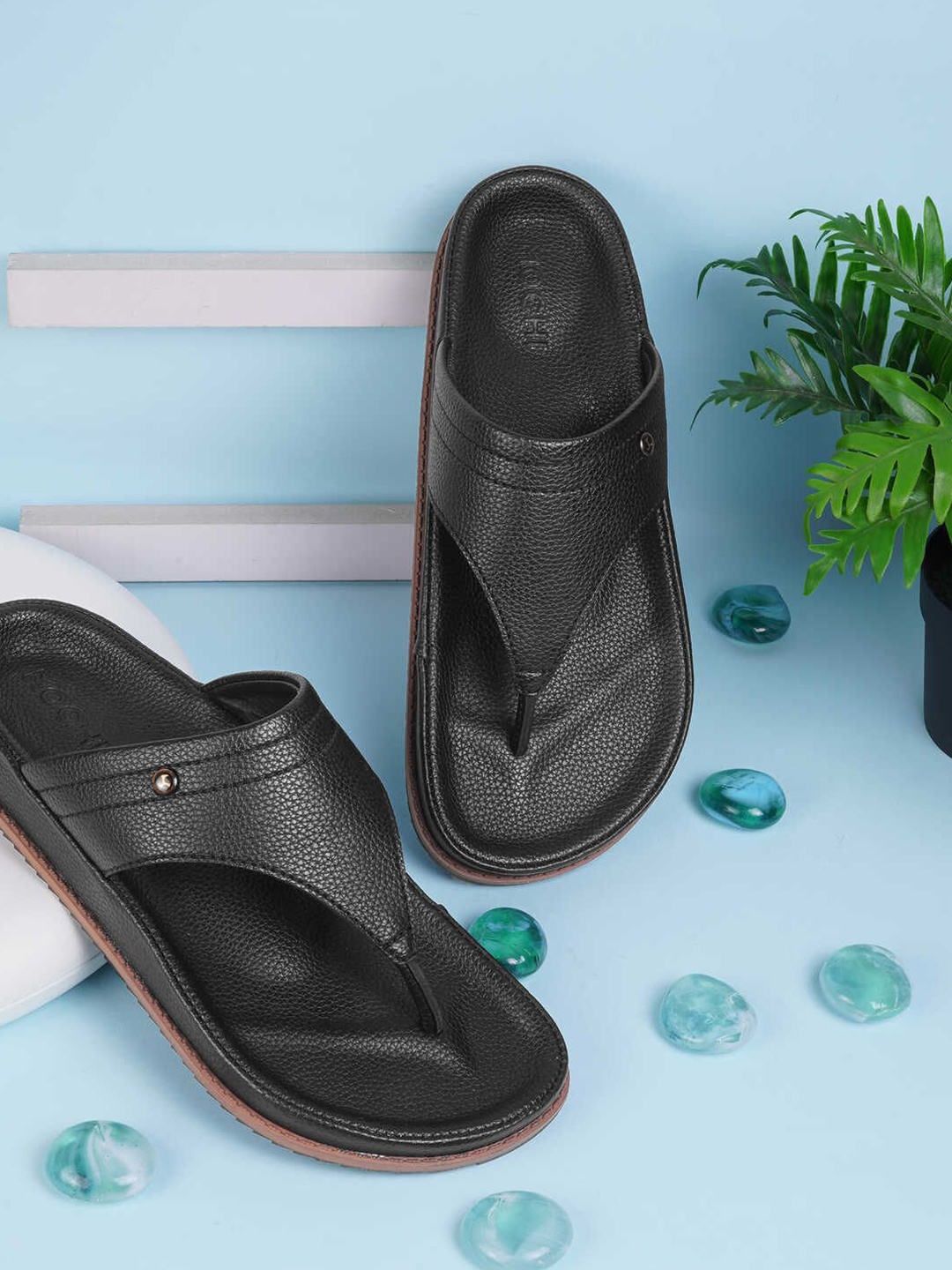 

Mochi Men Comfort Sandals, Black