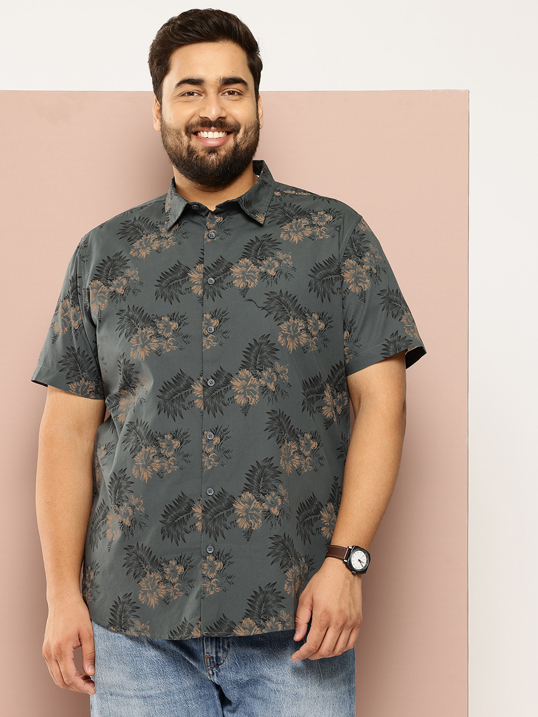 

Sztori Men Plus Size Floral Printed Casual Shirt, Grey