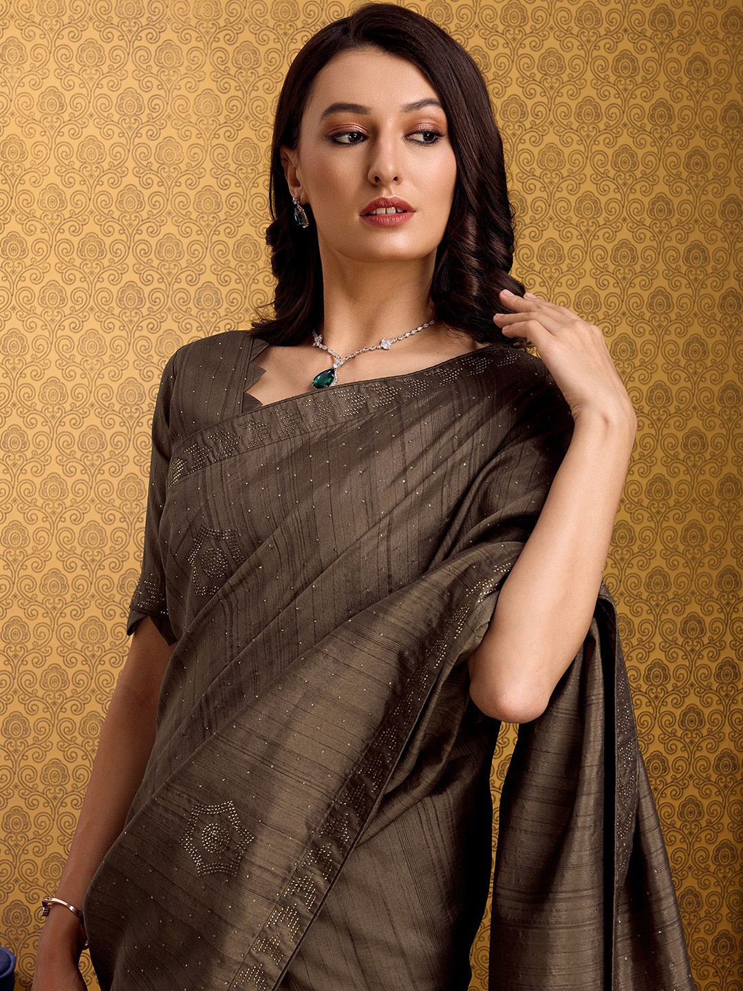 

DOI MOI Embellished Beads and Stones Tussar Saree, Grey