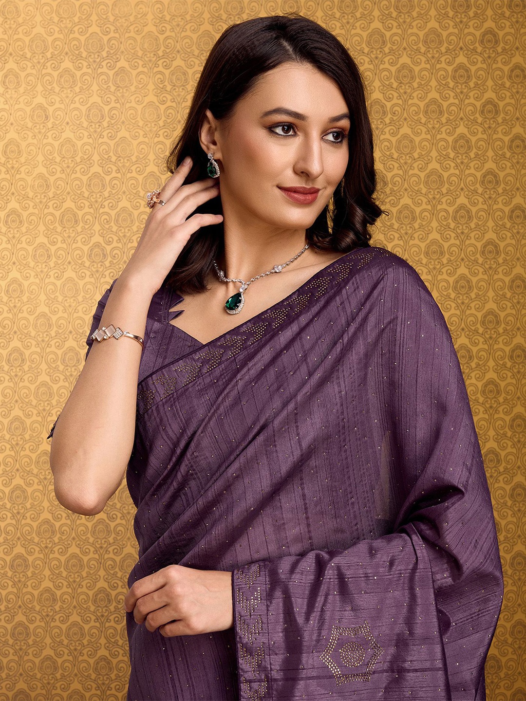 

DOI MOI Beads and Stones Embellished Tussar Saree, Purple