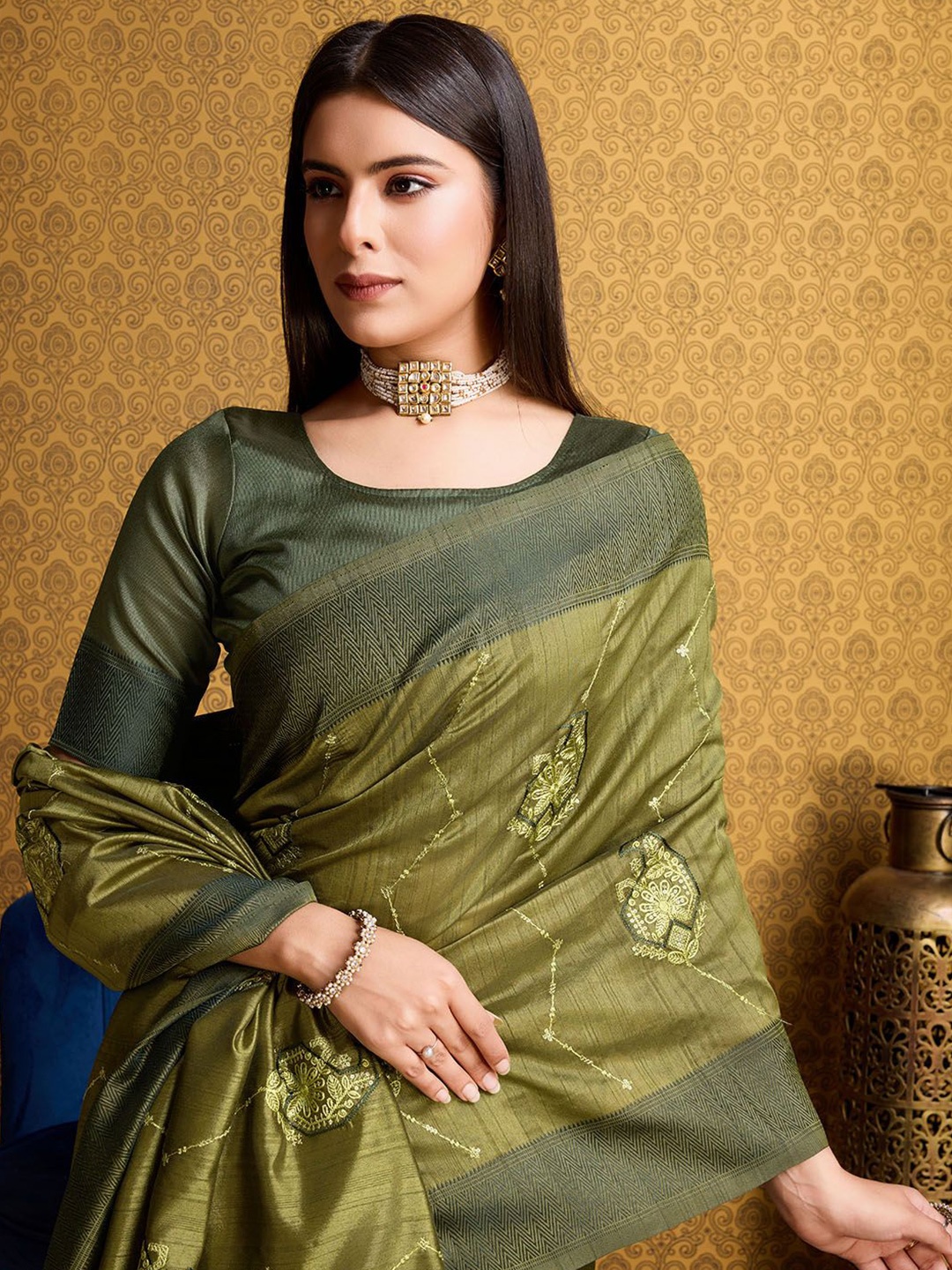 

DOI MOI Embellished Embroidered Tussar Saree, Green
