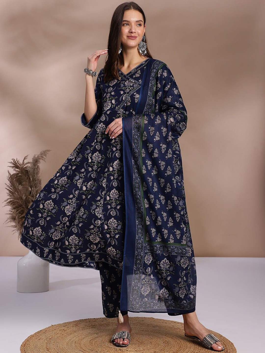 

KALINI Ethnic Motifs Printed V-Neck Angrakha Kurta ,Trousers & Dupatta, Navy blue