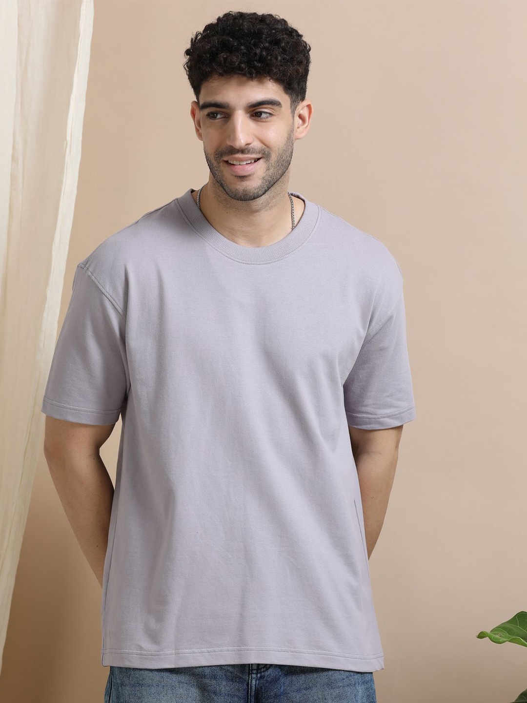 

Dogi Verg Men Round Neck Oversized Solid T-shirt, Grey