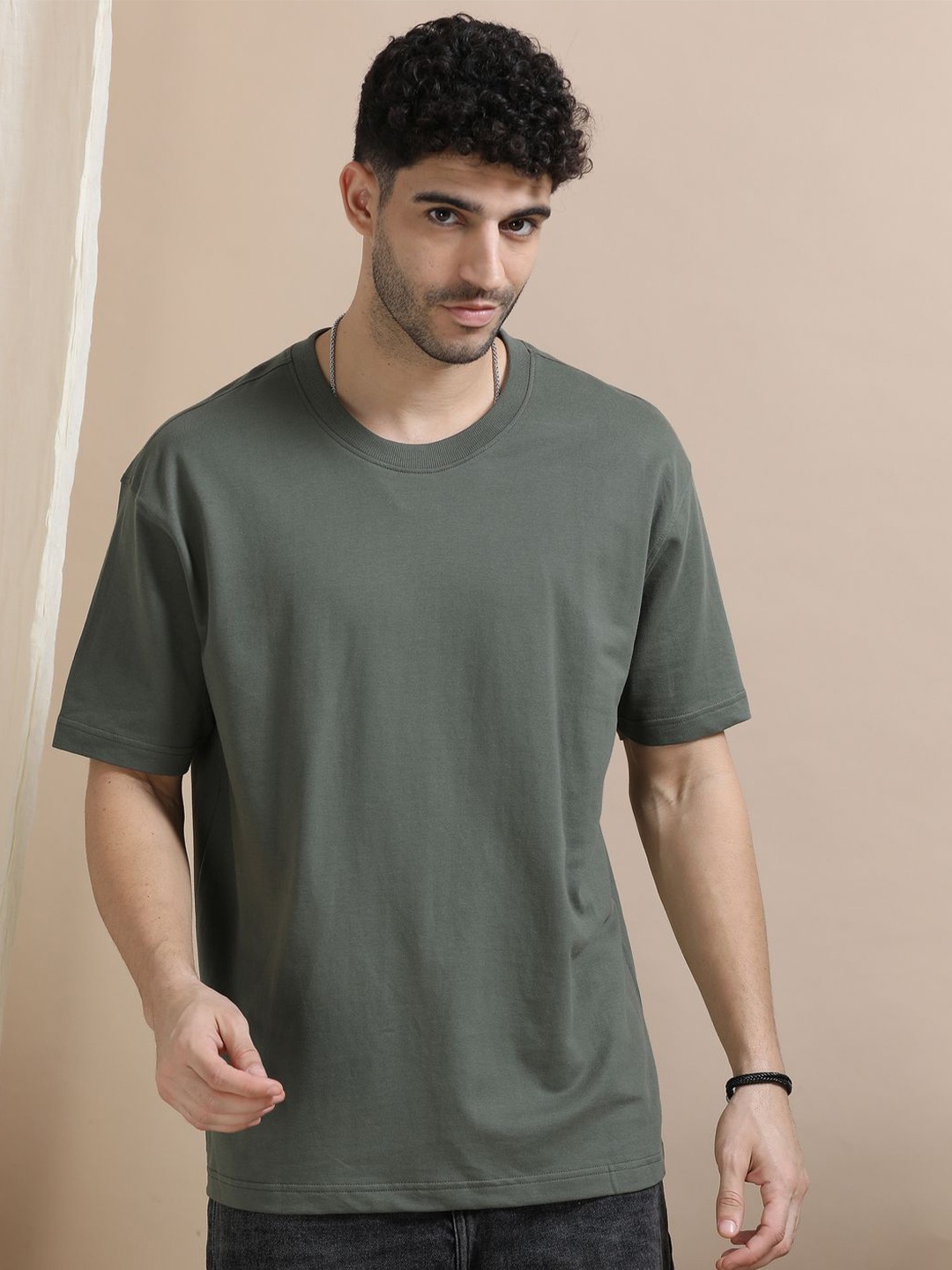 

Dogi Verg Men Round Neck Oversized Solid T-shirt, Green