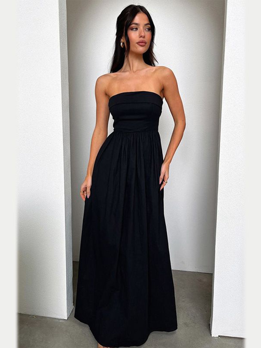 

StyleCast x Revolte Strapless Fit & Flare Maxi Dress, Black