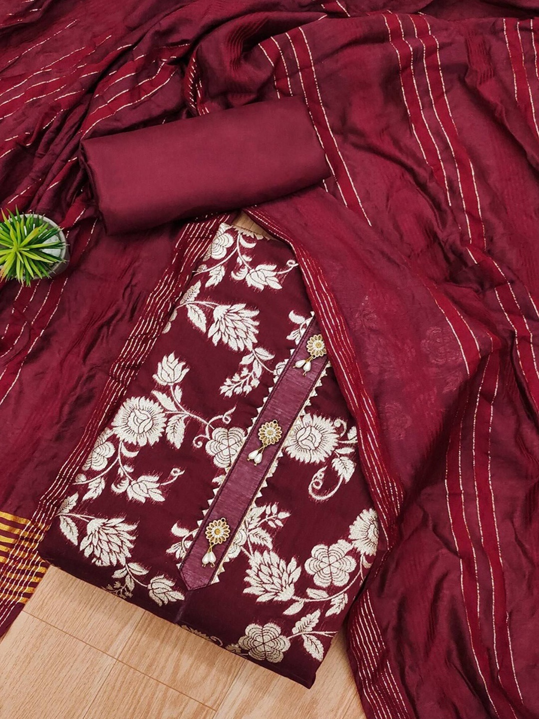 

Peachmode Floral Unstitched Dress Material, Maroon