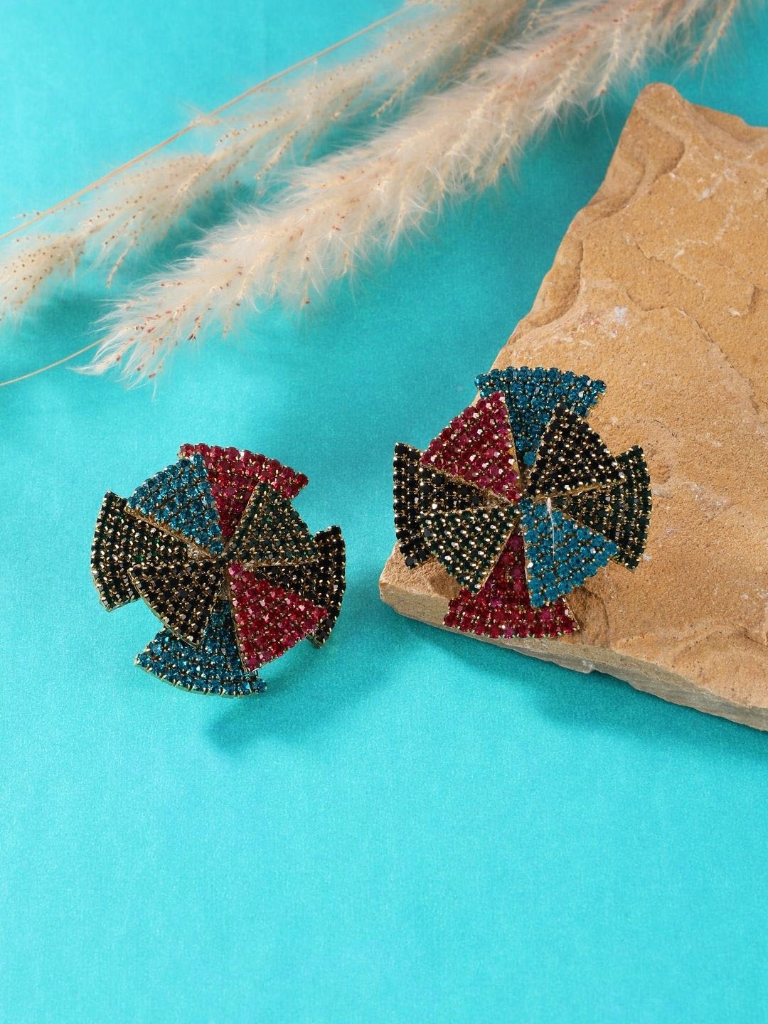 

DressBerry Gold-Plated Rhinestone Contemporary Studs Earrings