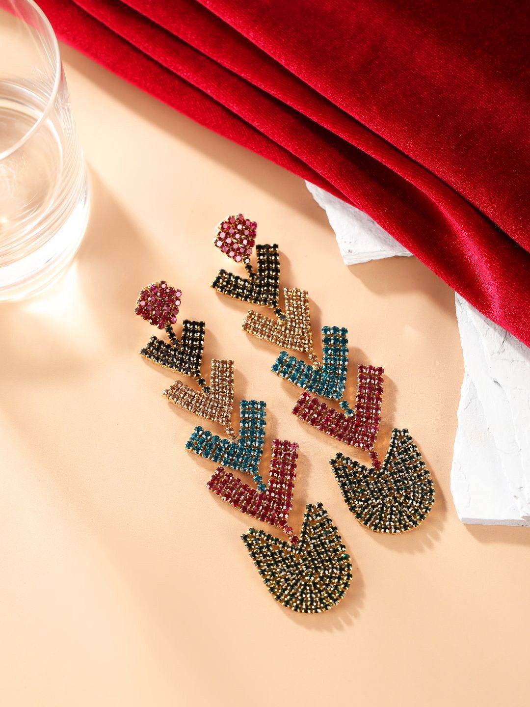 

DressBerry Gold-Plated Rhinestone-Studded Contemporary Drop Earrings
