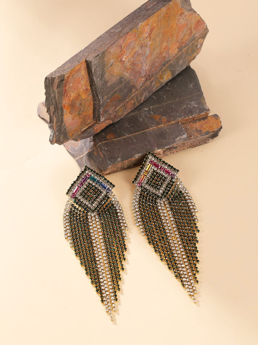 

DressBerry Gold Tones Rhinestone Gold Plated Drop Earrings