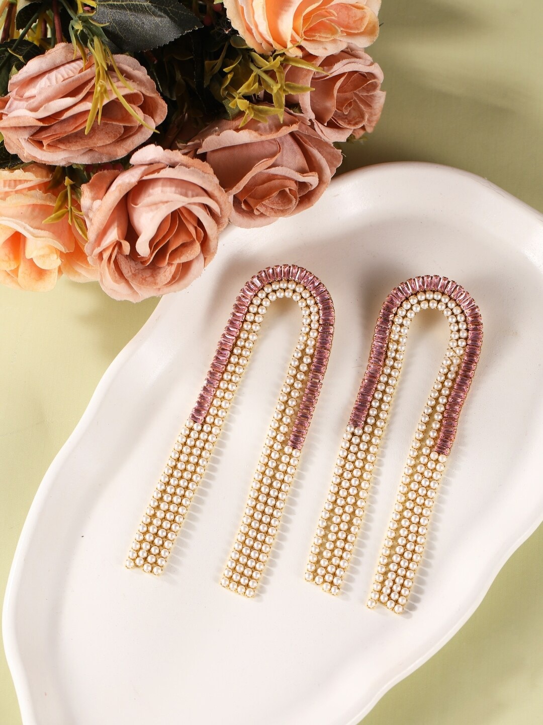 

DressBerry Gold-Plated Rhinestone-Studded Contemporary Drop Earrings