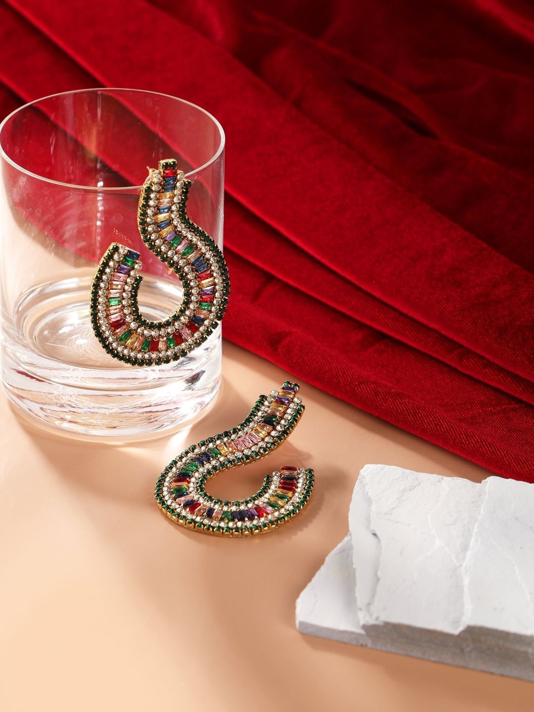 

DressBerry Gold-Plated Brass Rhinestone Contemporary Drop Earrings