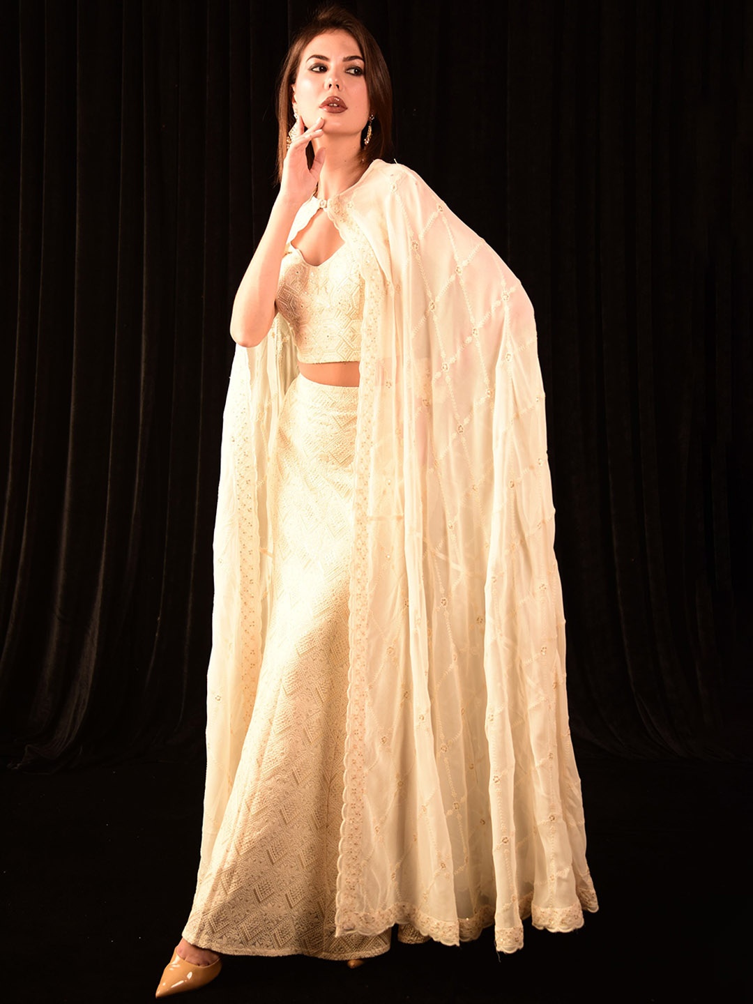 

Laalzari Embroidered Shoulder Straps Top Shrug & Fish Cut Skirt, Off white