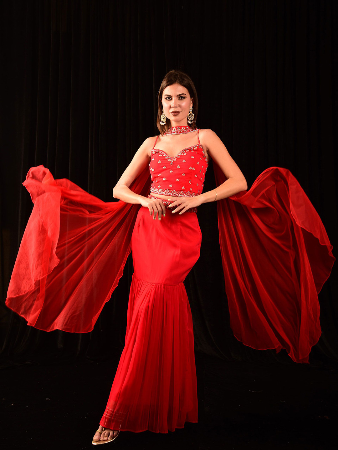 

Laalzari Embroidery Crop Top & Skirt Wtih Neck Band Dupatta, Red