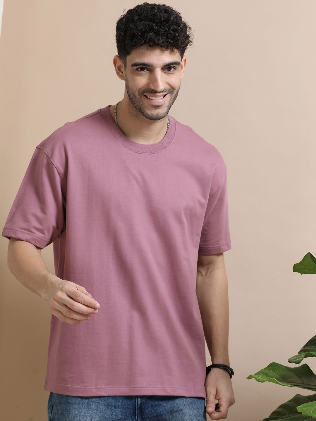 

Dogi Verg Men Round Neck Oversized Solid T-shirt, Pink