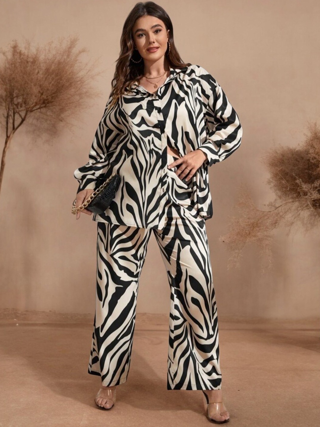 

Vastrasky Global Printed Long Sleeves Shirt & Trousers, Black