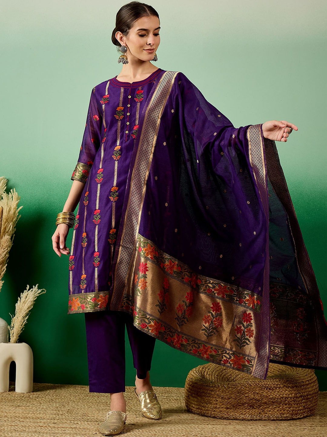 

RAJGRANTH Floral Regular Chanderi Cotton Kurta with Trousers & Dupatta, Purple