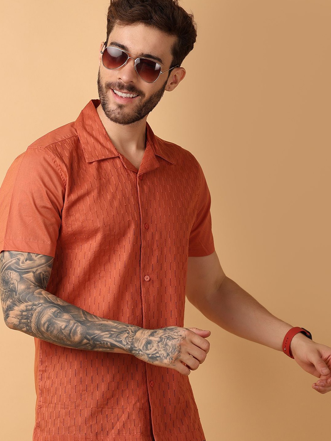 

V-Mart Men Self Design Cutaway Collar Casual Shirt, Rust