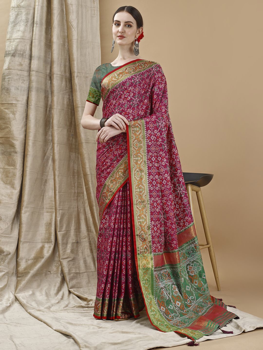 

JUST FASHION Woven Design Zari Art Silk Patola Saree, Magenta