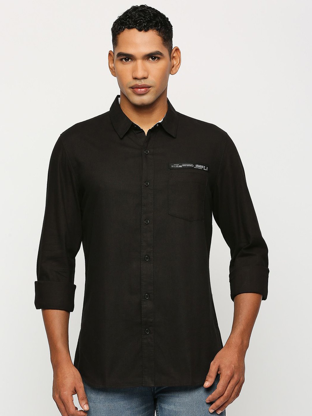 

Solemio Men Classic Solid Spread Collar Casual Shirt, Black