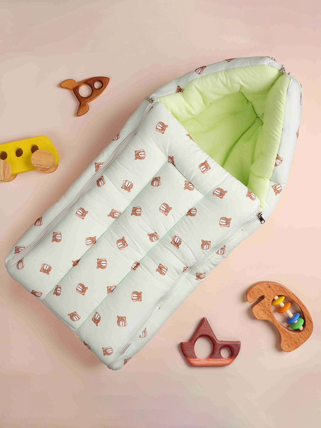 

KICKS & CRAWL Unisex Kid Little Bear Printed Baby Sleeping Bag, Green