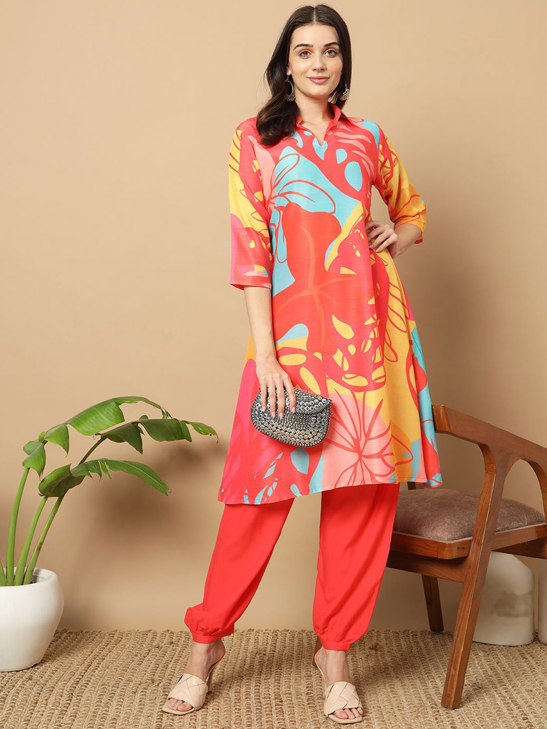 

S.K.C Printed Shirt Collar Regular Kurta with Harem Pants, Red