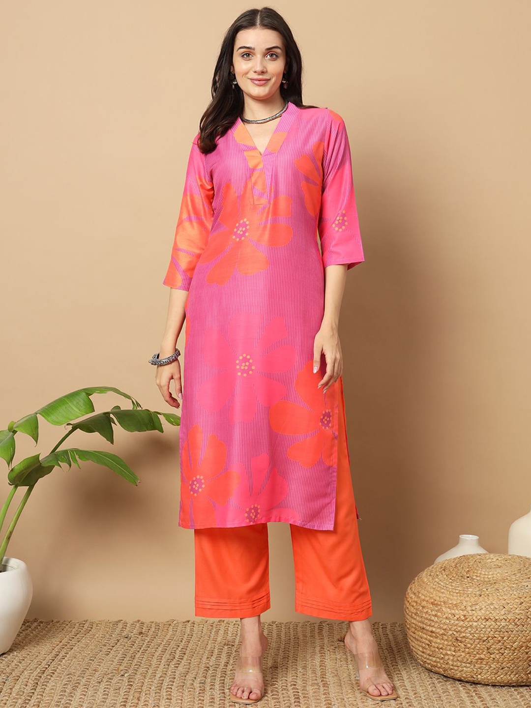 

S.K.C Floral Printed Regular Kurta with Trousers, Orange