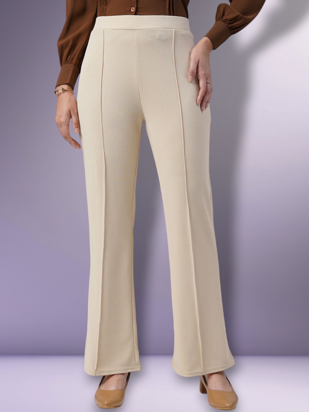 

FITHUB Women Flared High-Rise Trousers, Cream