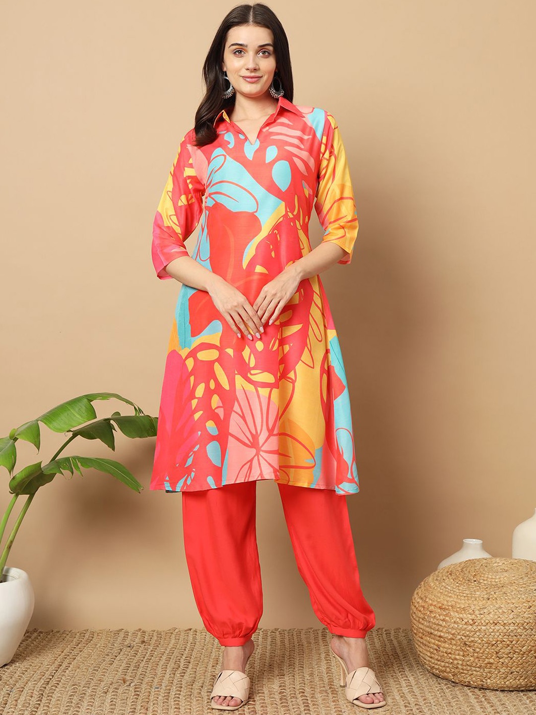 

BAESD Floral Printed Shirt Collar Straight Kurta with Salwar, Red