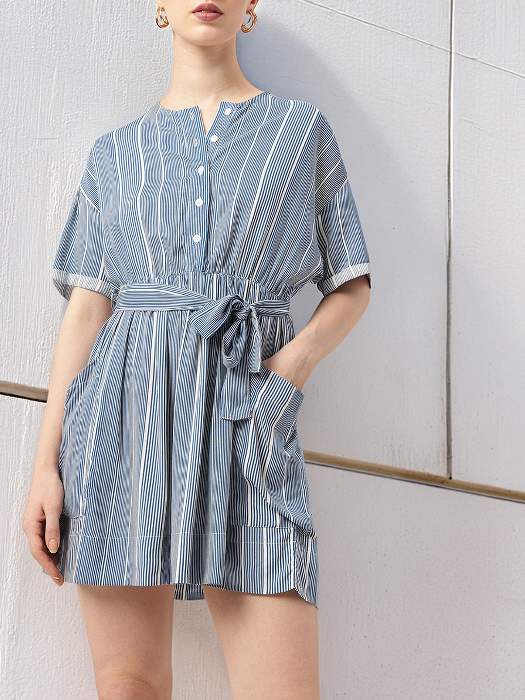 

DressBerry Playful Lines, Kawaii Vibes A-Line Mini Dress, Blue