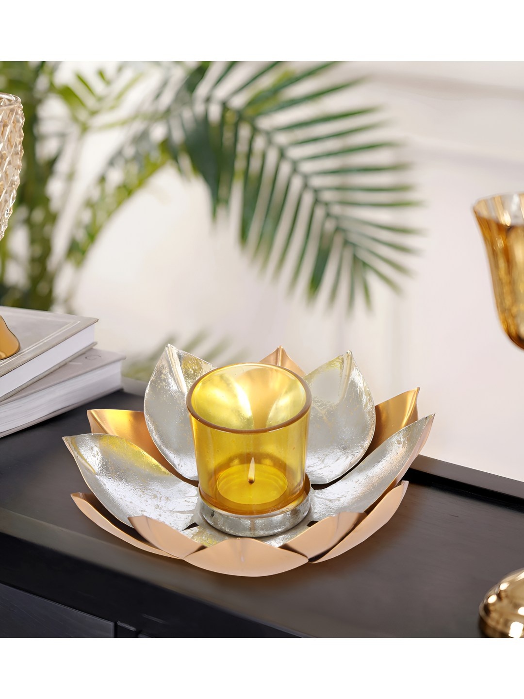 

THE HOME CO. Gold-Toned & Silver-Toned Lotus Candle Holder