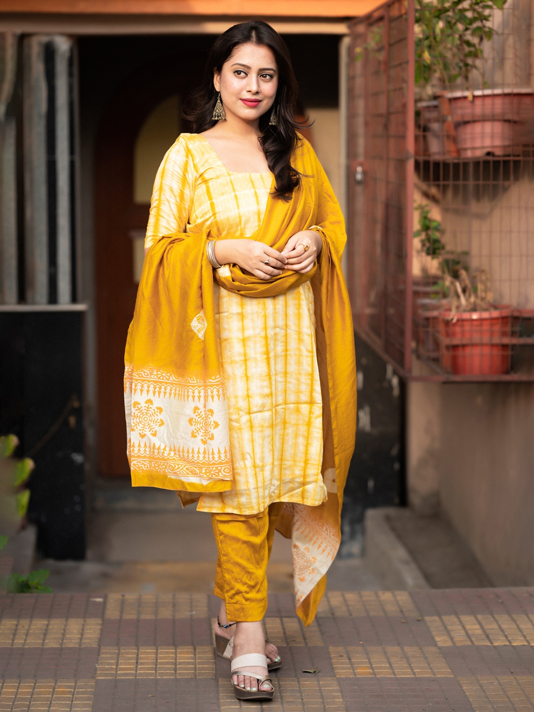 

KALINI Printed Unstitched Dress Material, Yellow