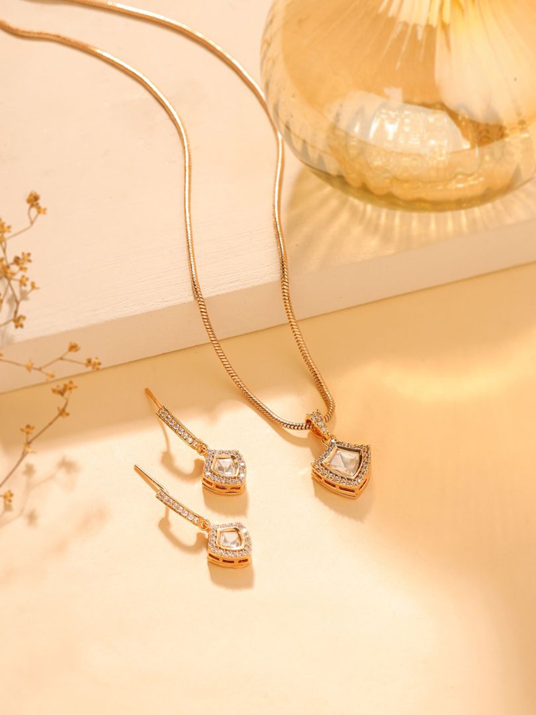 

THE AAB STUDIO Gold-Plated Kundan-Studded Pendent Set
