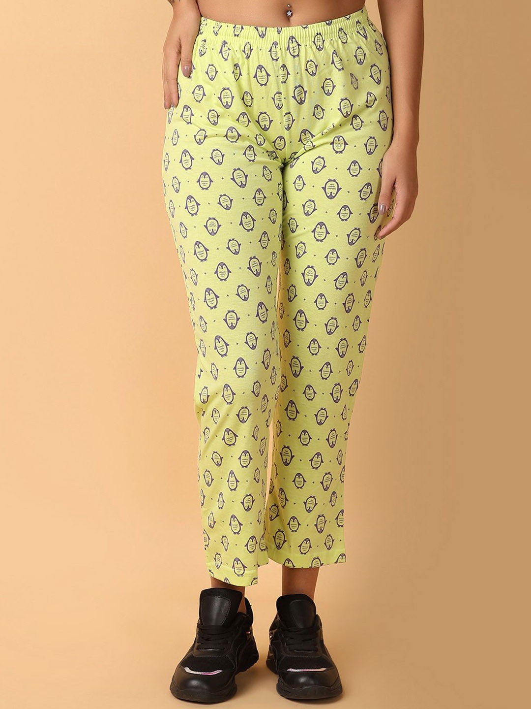 

V-Mart Abstract Printed Regular Trousers, Green