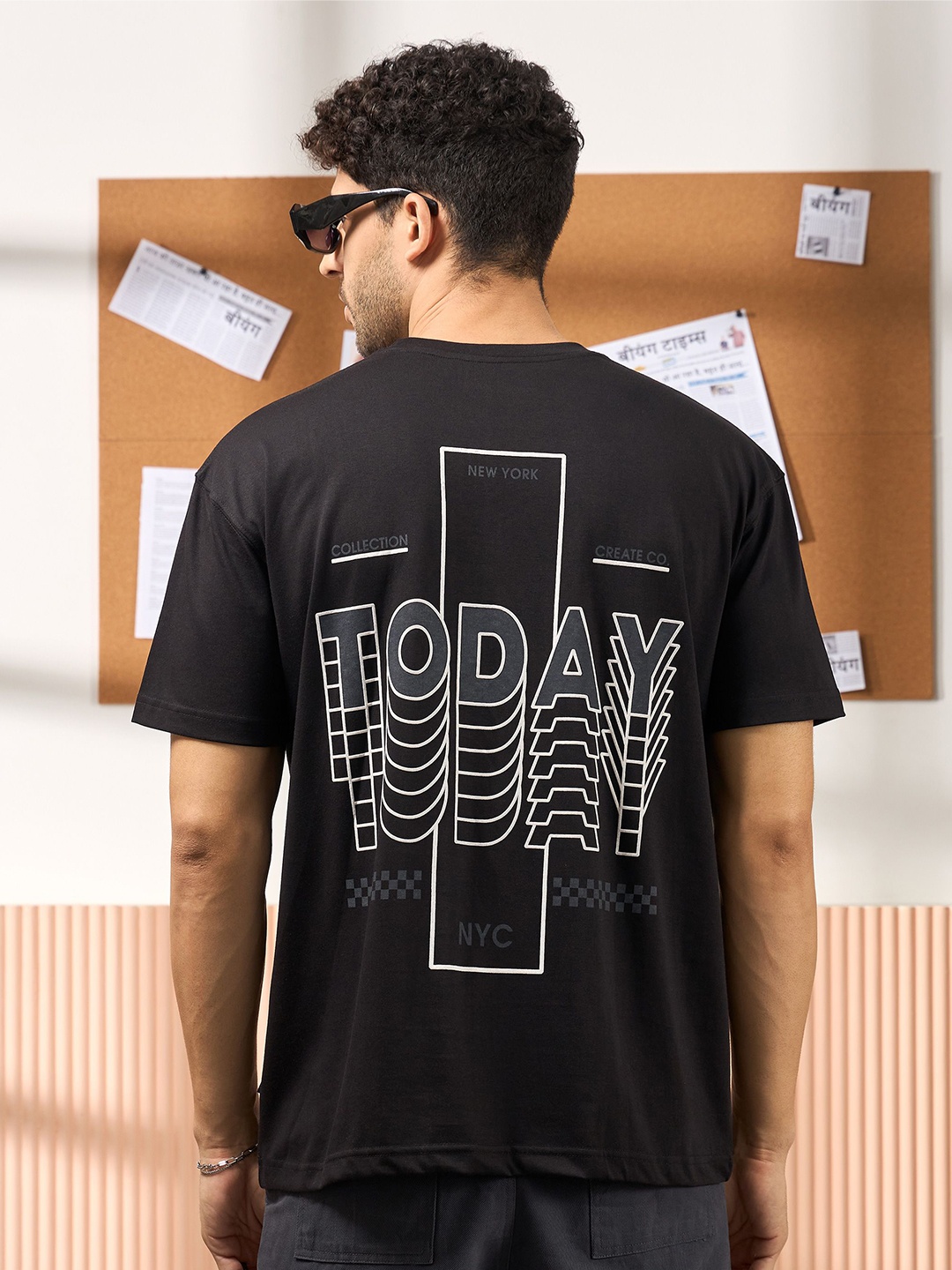 Beyoung Men Typography Printed Round Neck T-shirt, Black