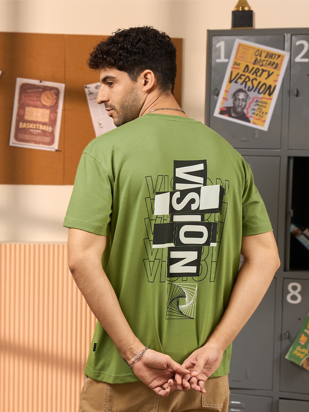 

Beyoung Men Typography Printed Round Neck Oversized T-shirt, Green