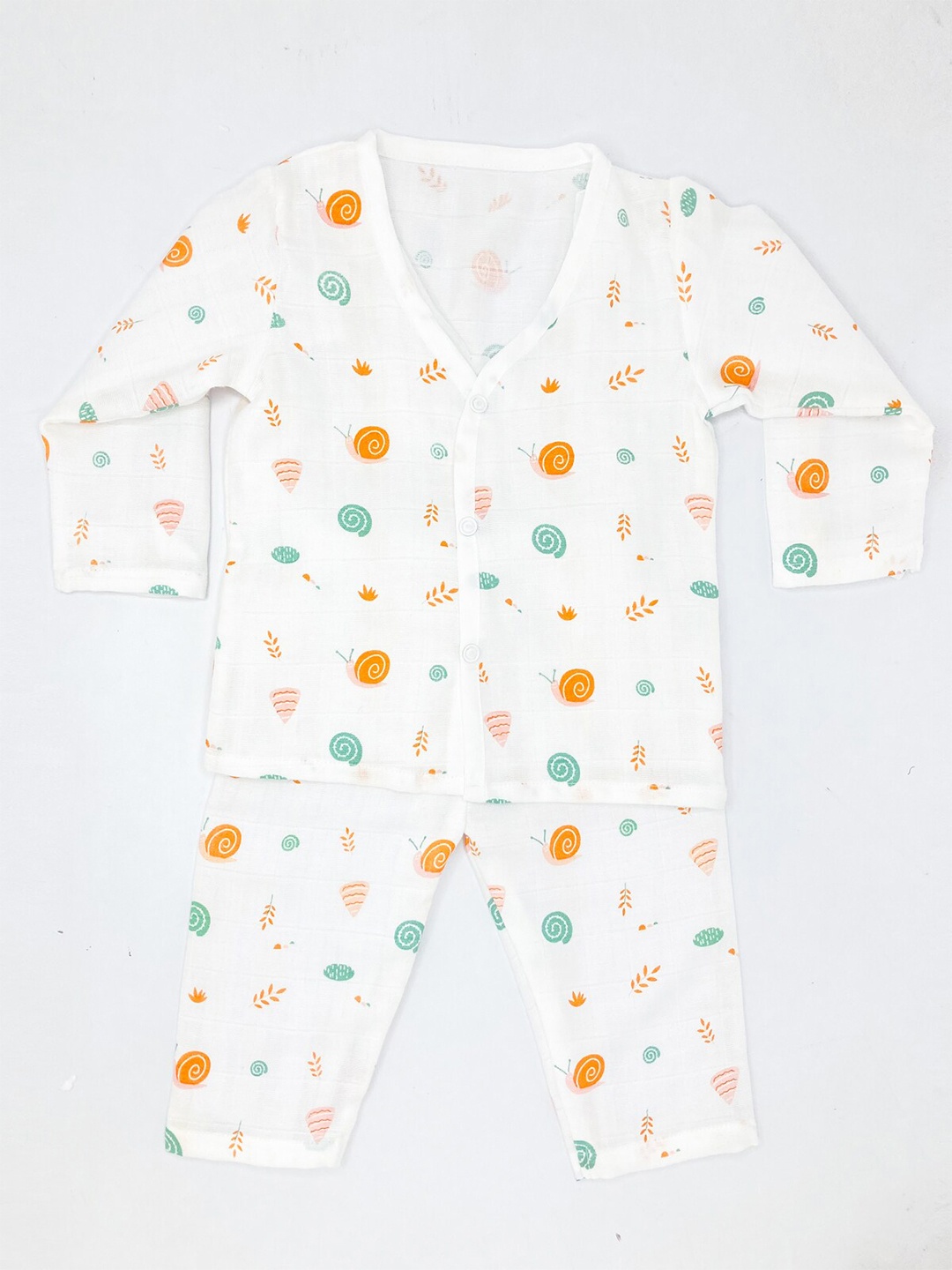 

BAESD Infant Printed Night Suits, White