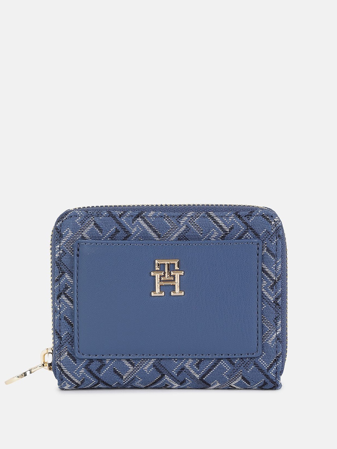 

Tommy Hilfiger Women Textured Zip Around Wallet, Blue