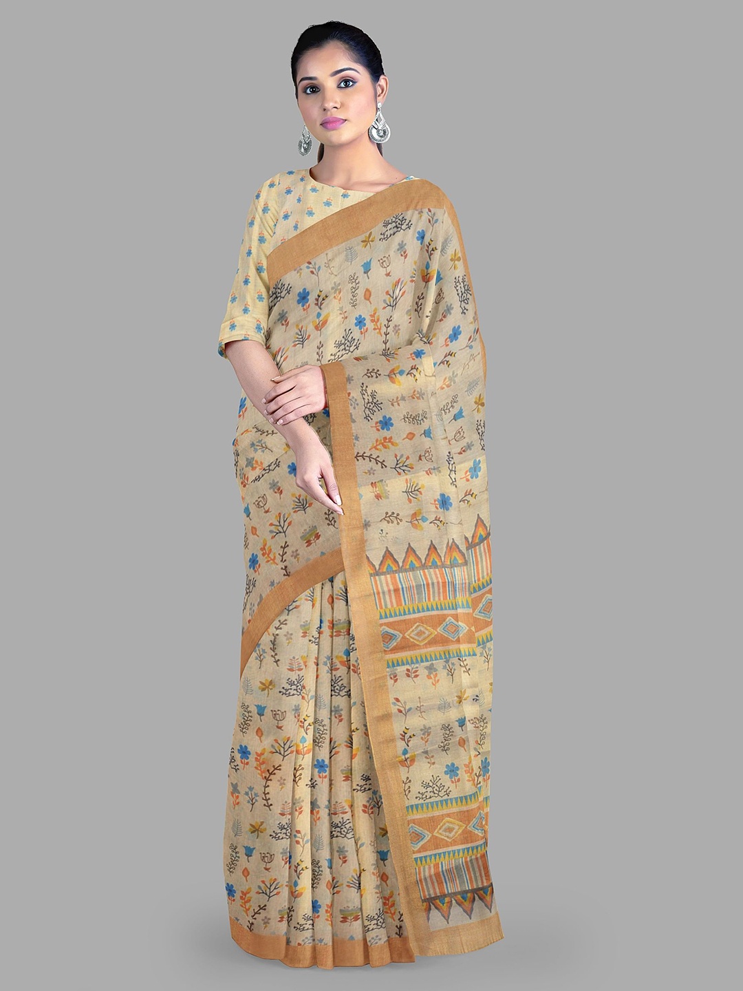 

The Chennai Silks Floral Gadwal Saree, Cream