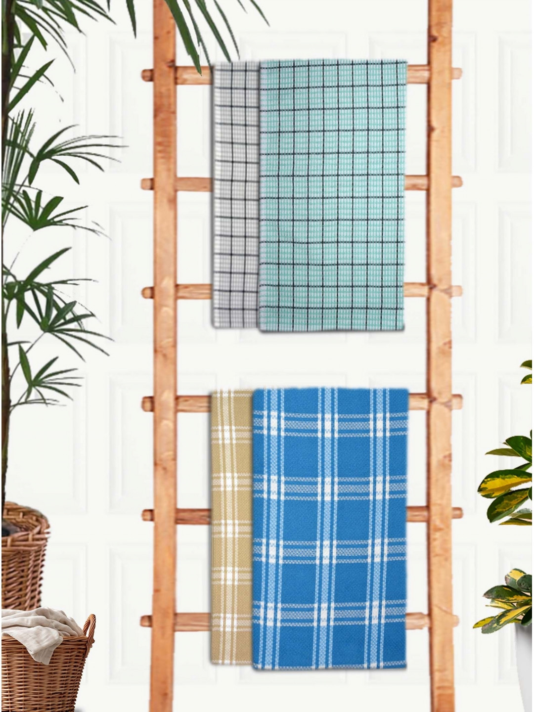 

Athom Living Green & Blue 4 Printed Cotton 210 GSM Bath Towel