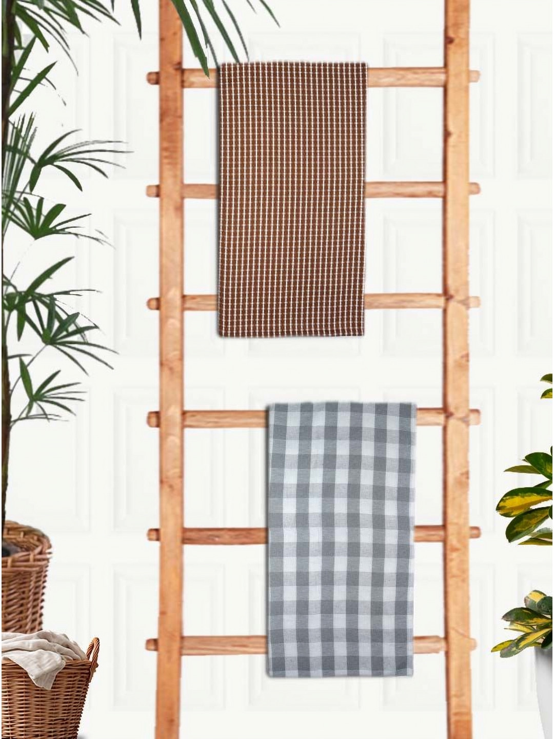 

Athom Living White & Brown 2Pieces Printed Cotton 210 GSM Bath Towels
