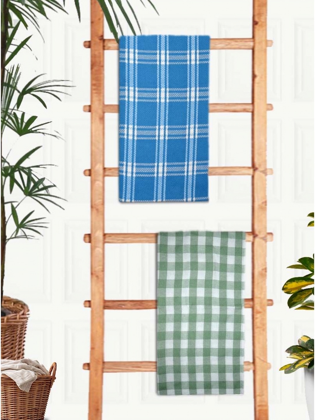 

Athom Living Blue & Green 2Pieces Printed Cotton 210 GSM Bath Towels