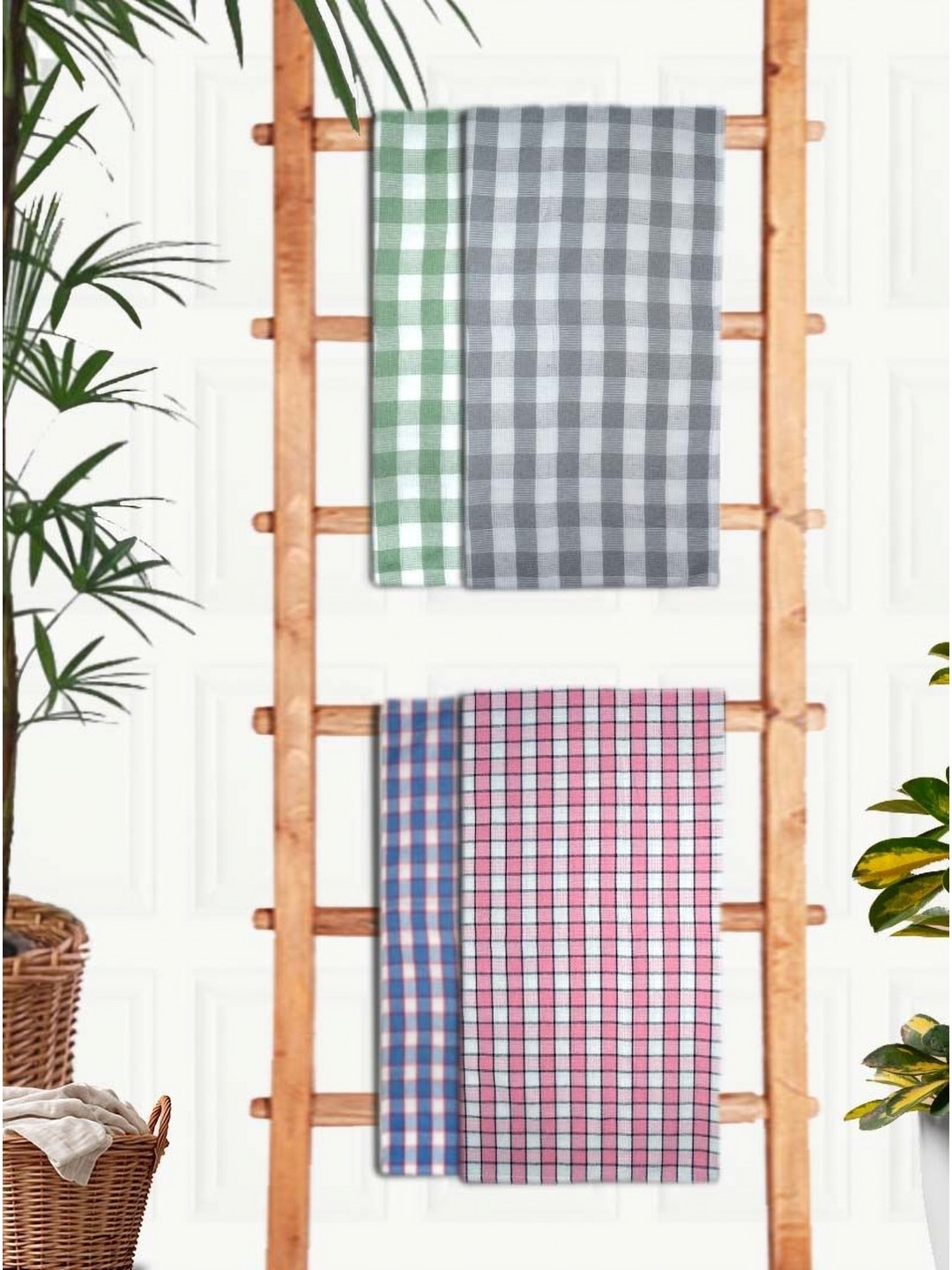 

Athom Living White & Green 4 Printed Cotton 210 GSM Bath Towel