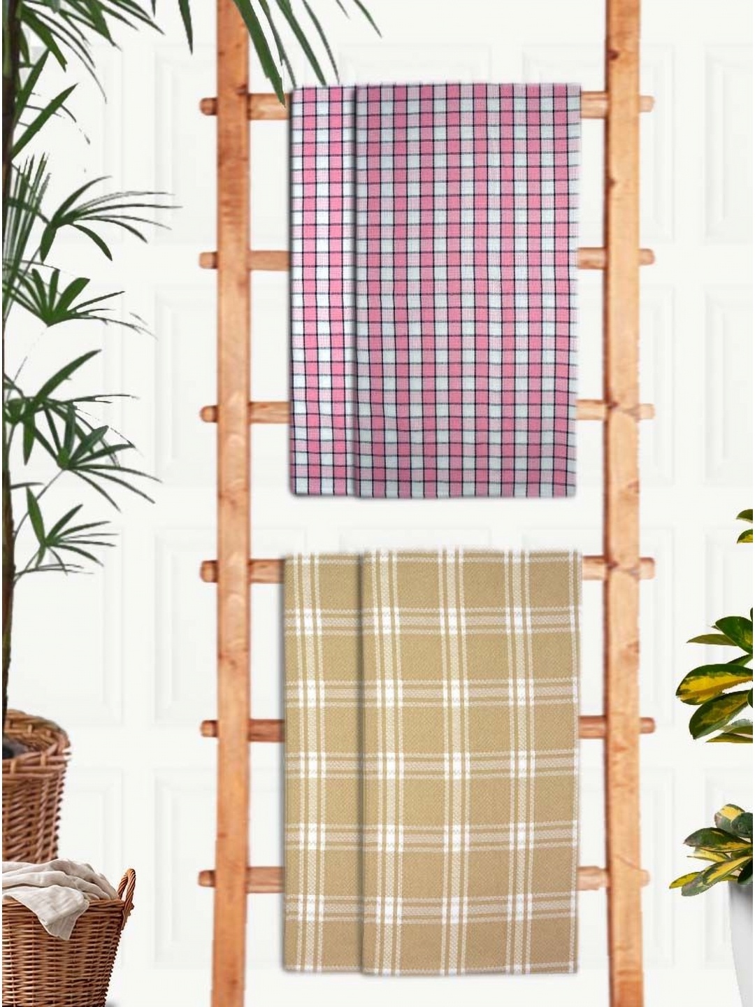 

Athom Living Pink & Yellow 4 Printed Cotton 210 GSM Bath Towel