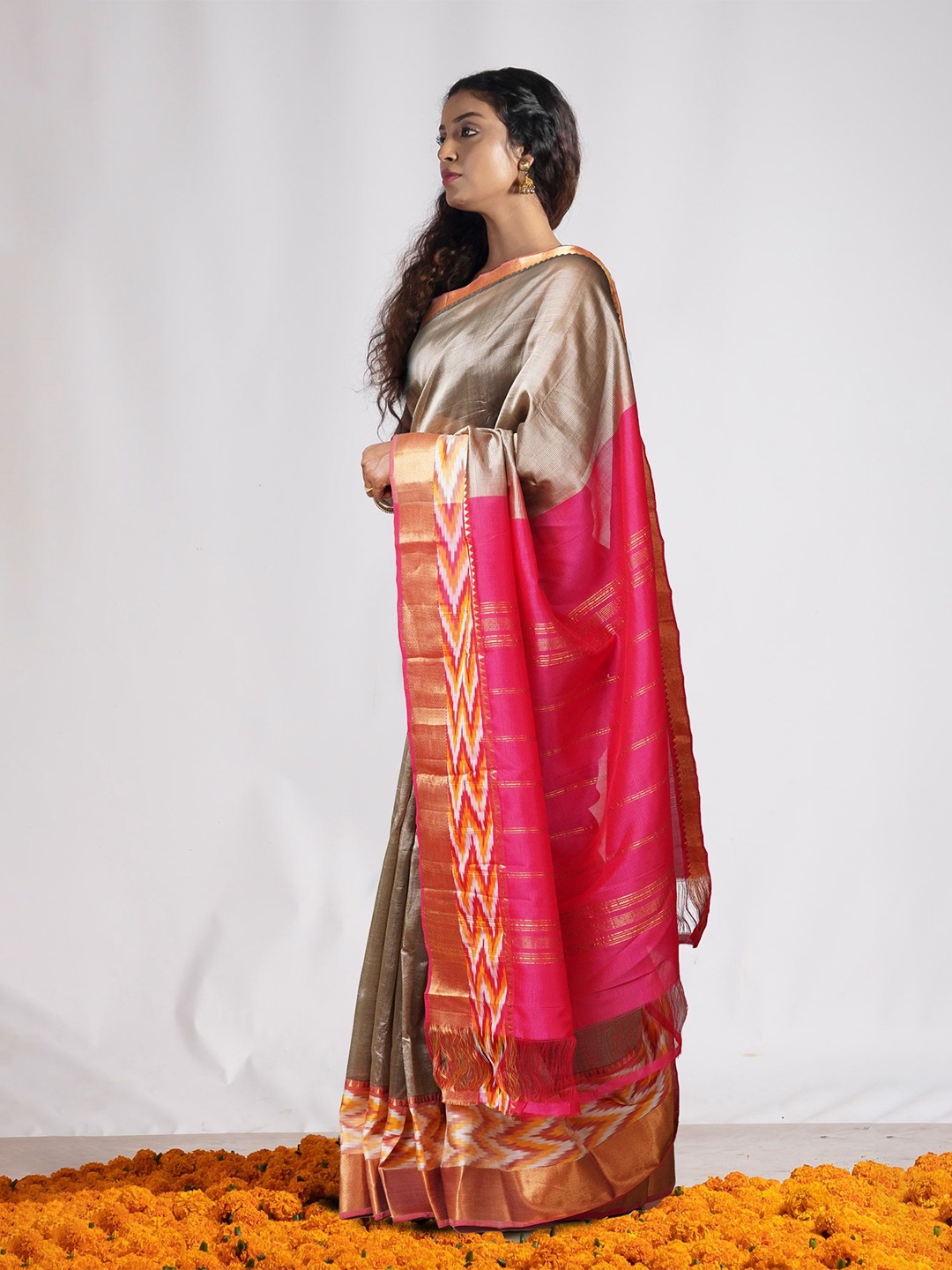 

Unnati Silks Zari Handloom Mangalagiri Saree, Brown