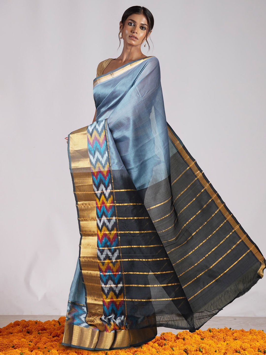 

Unnati Silks Woven Design Zari Handloom Mangalagiri Saree, Grey