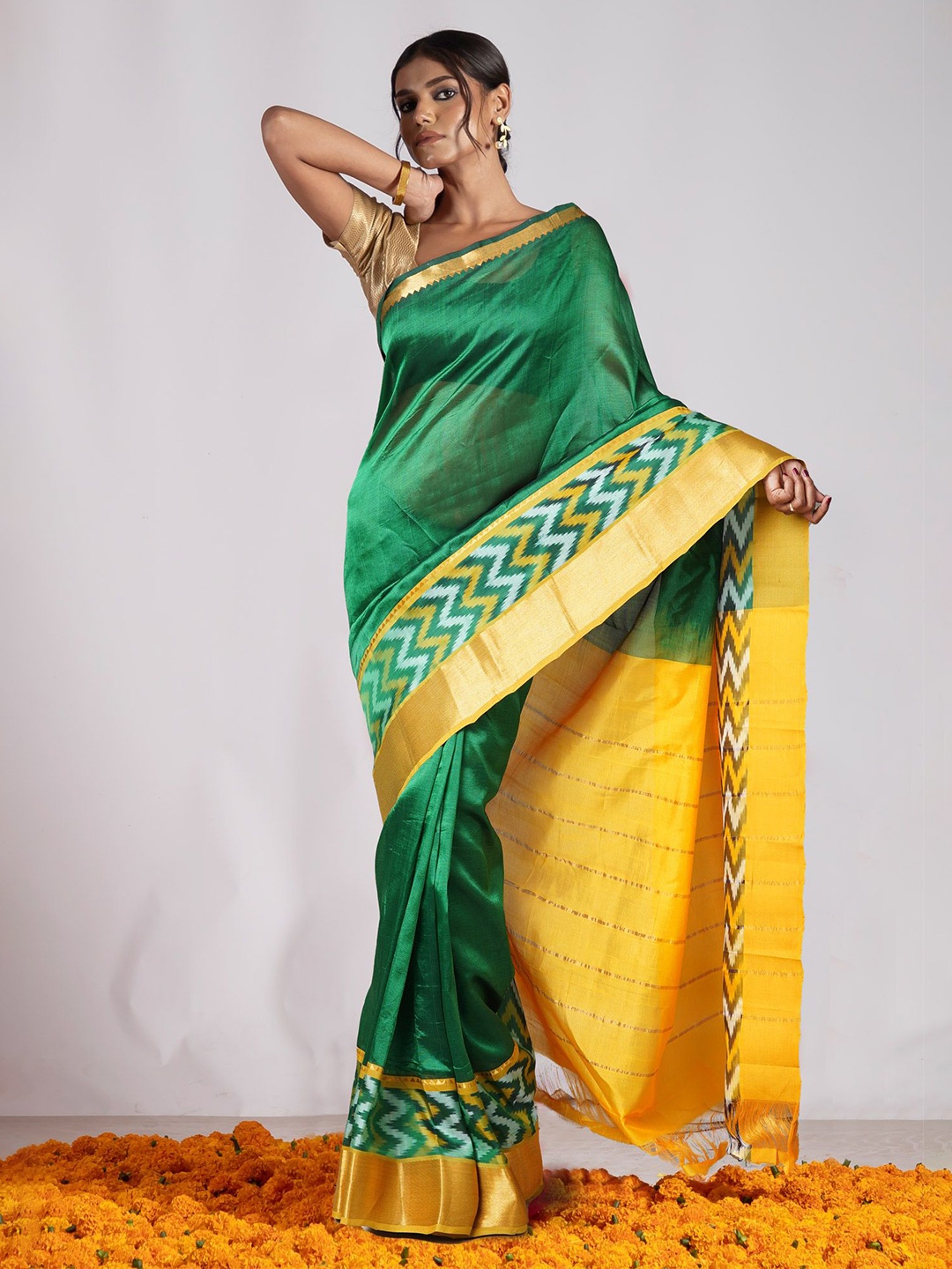 

Unnati Silks Zari Handloom Mangalagiri Saree, Green