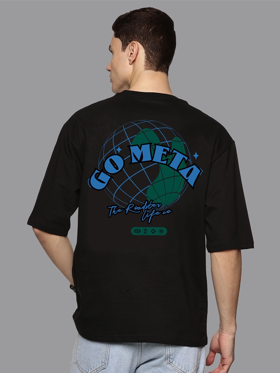 

Roadster Men Graphic Printed Round Neck T-Shirt, Black
