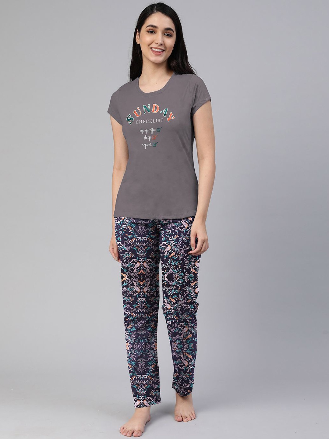 

LYRA Women Printed Night suit, Grey
